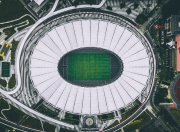 开云体育视频直播-赛道上的孤勇者，阿隆索驾驭阿斯顿马丁鏖战哈斯，点燃赛场之夜