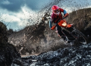 开云足球直播-当灰熊的铁蹄碾过雄鹿的荣耀，哈登在纪录之夜投下的时代阴影