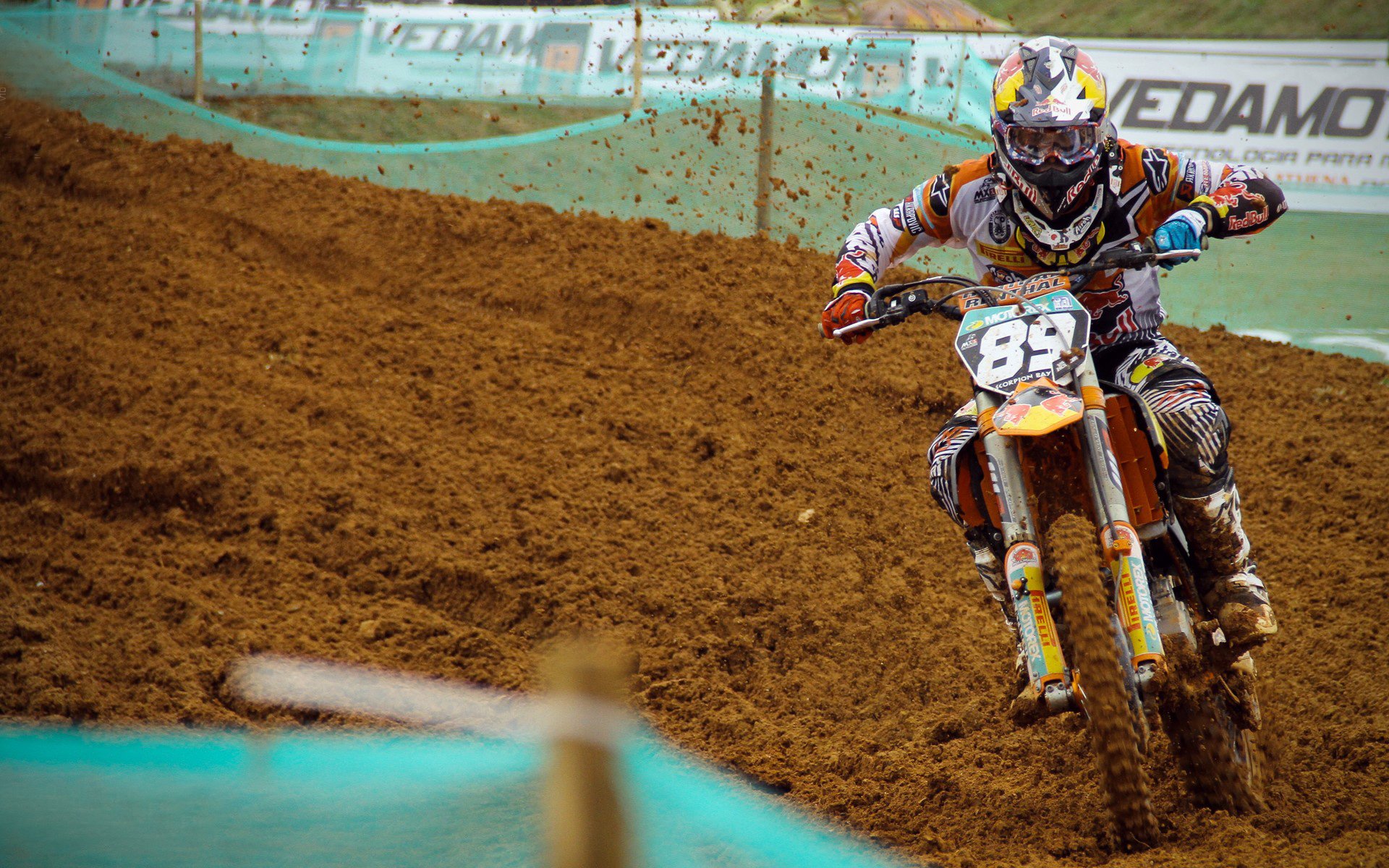 冰岛铁壁难阻帕尔默风暴，拉齐奥战术完胜背后的进攻艺术