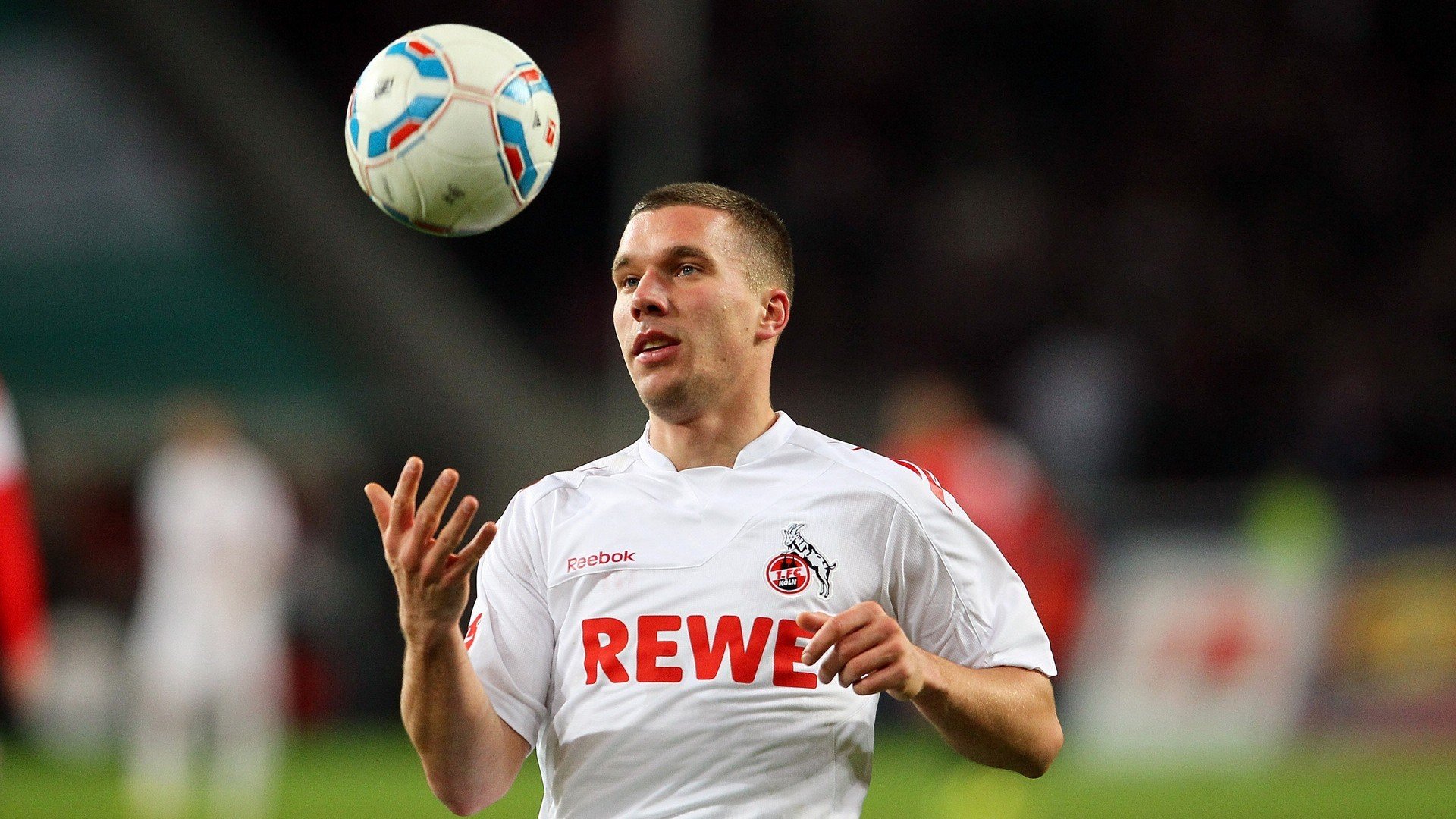 当沙漠雄鹰遇见非洲雄狮，沙特击溃尼日利亚，罗德里戈在国家德比接管绿茵战场