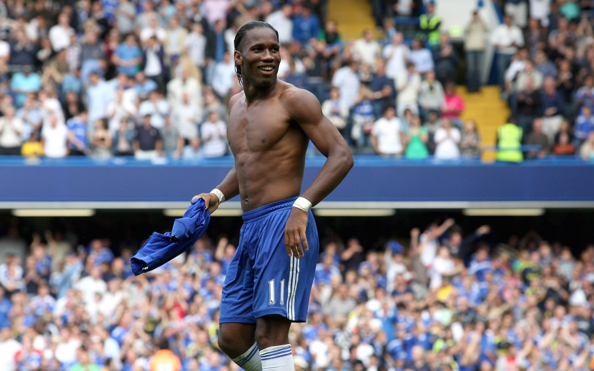 雷霆鏖战深圳队，王哲林点燃赛场